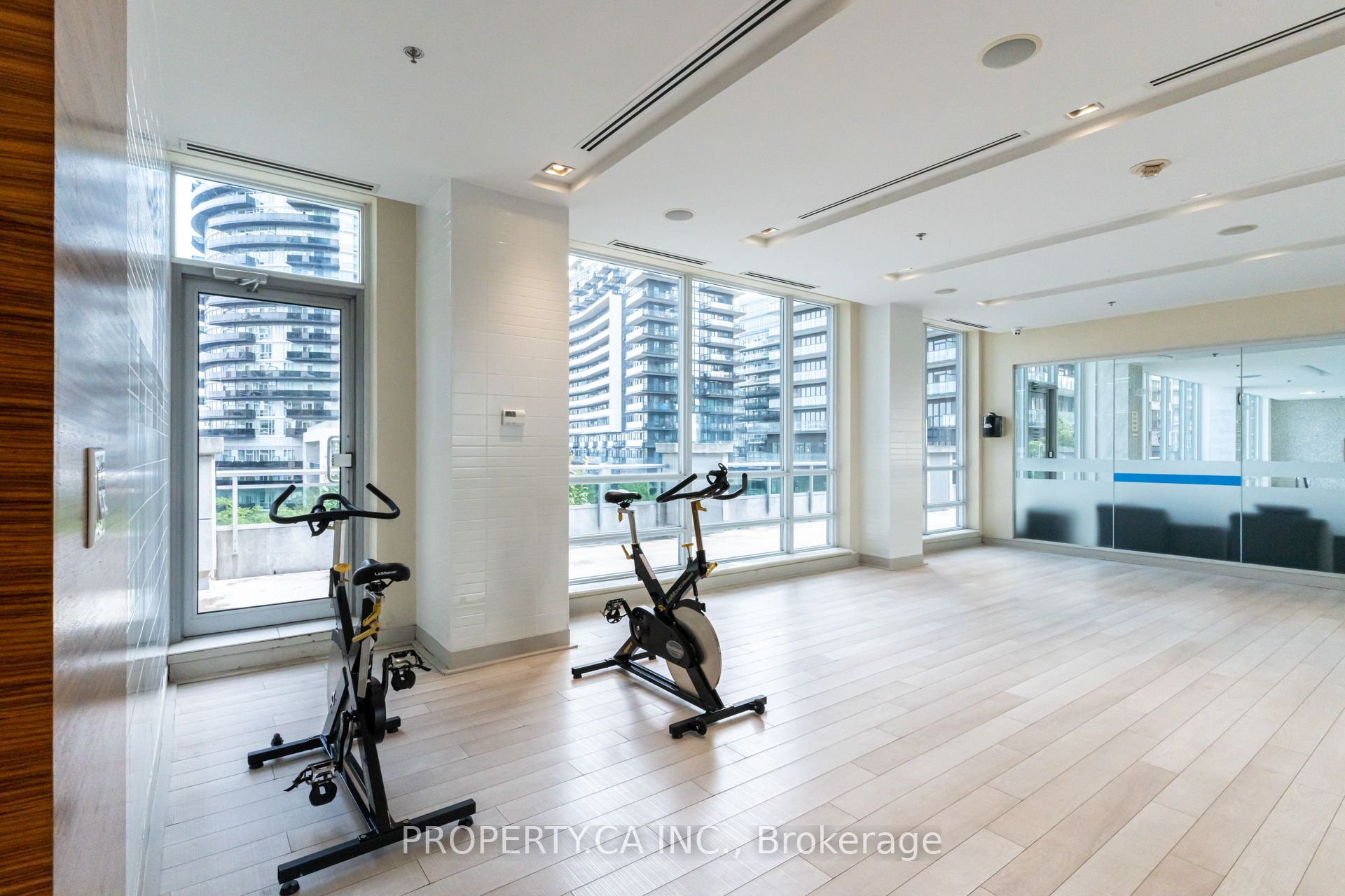 MLS #W12495124 image #26