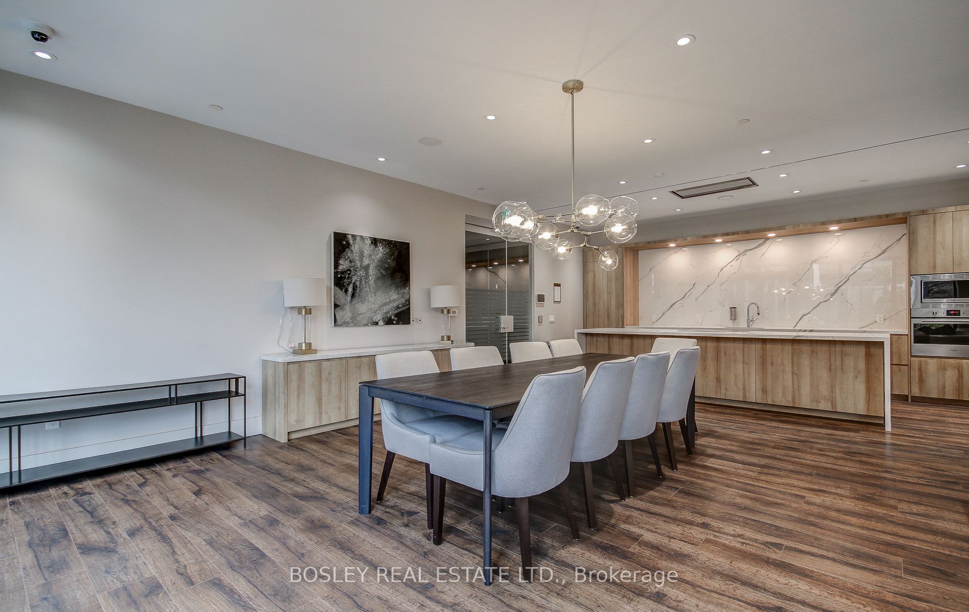 MLS #W12497654 image #23